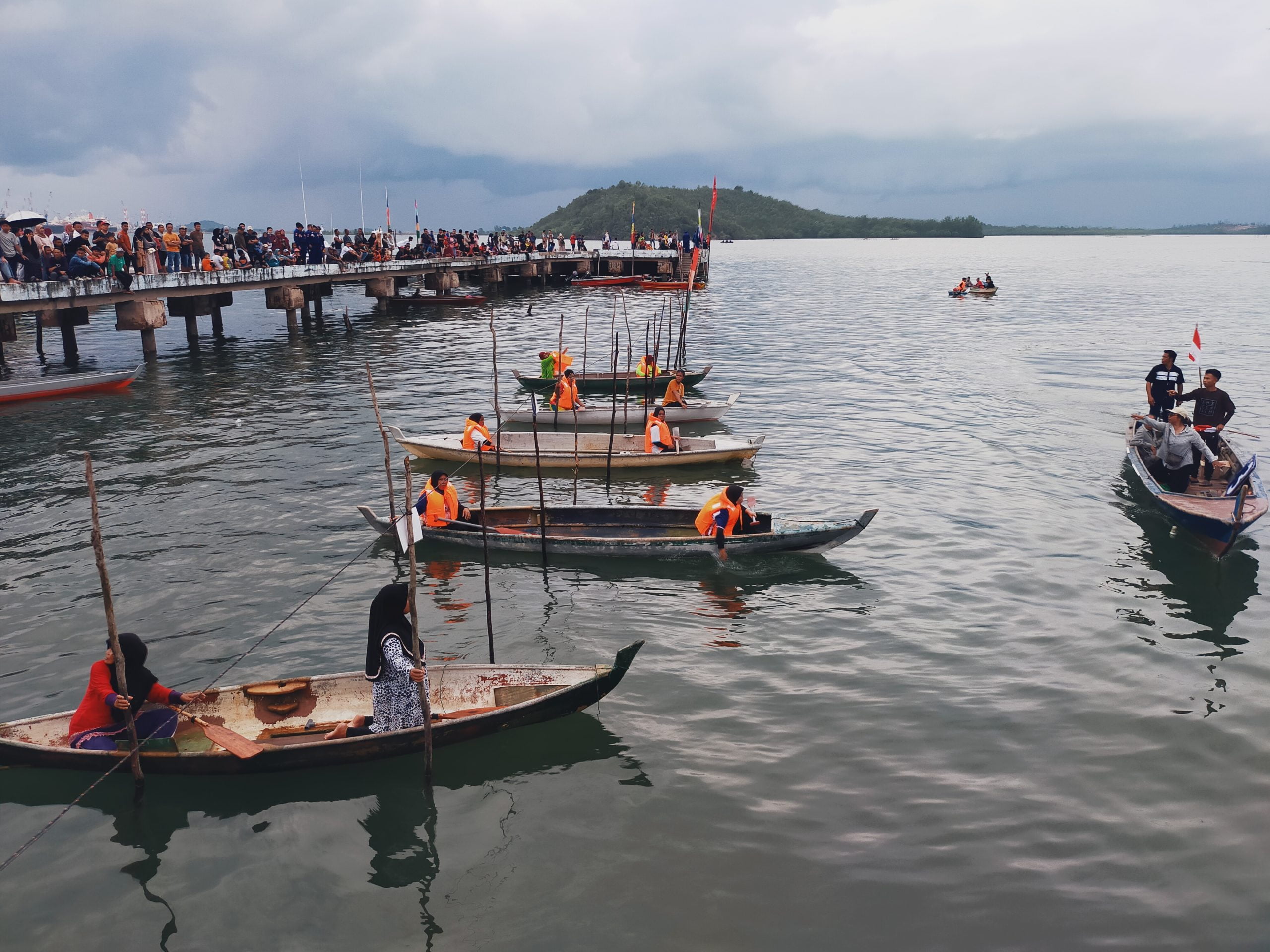 Loma Dayung Sampan