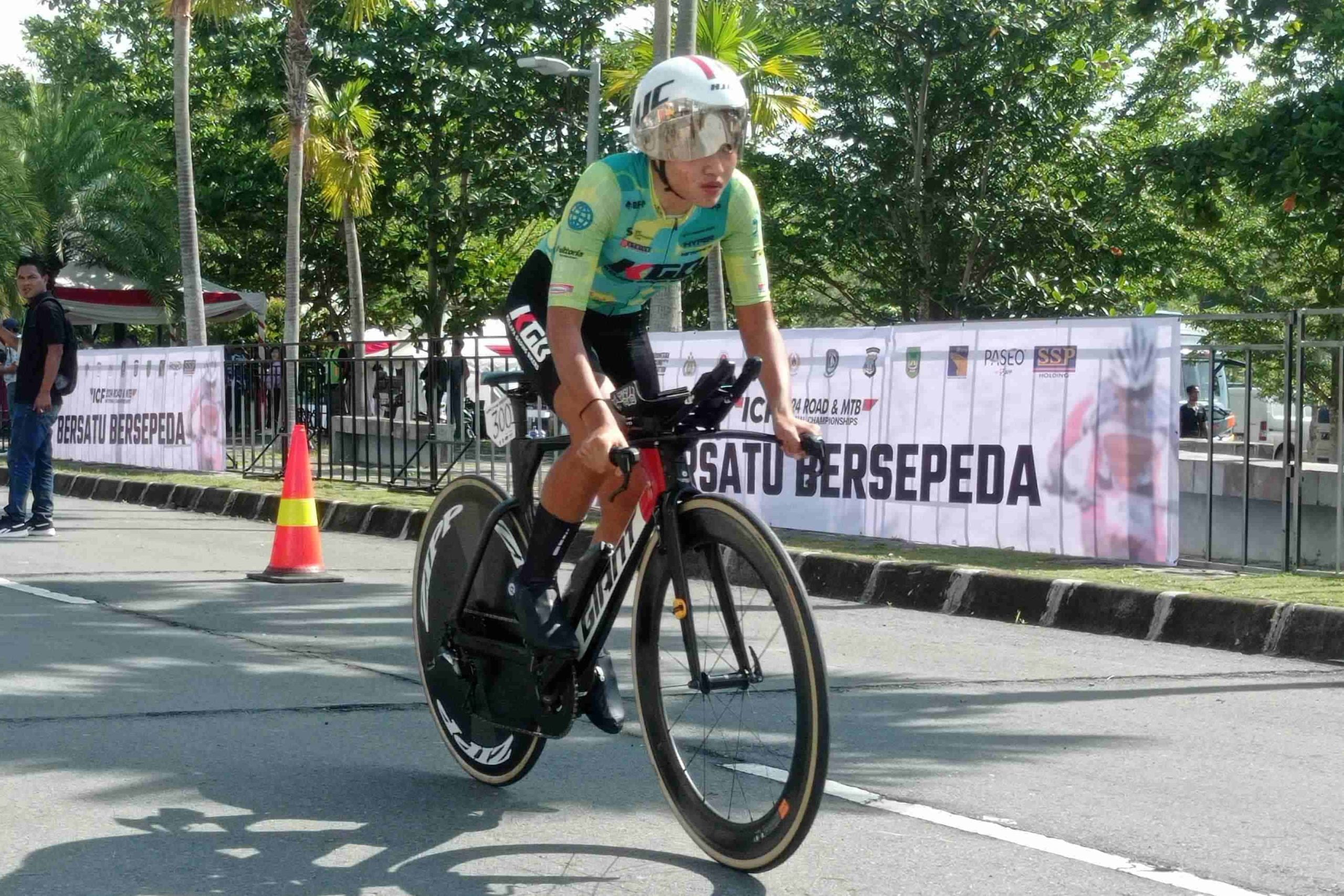 Peserta Kejuaraan Nasional Road Race 2024 di Kota Batam (Meutianews)