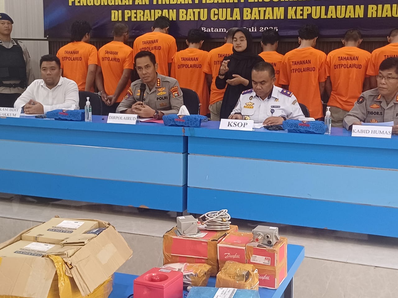 Kapal Asing