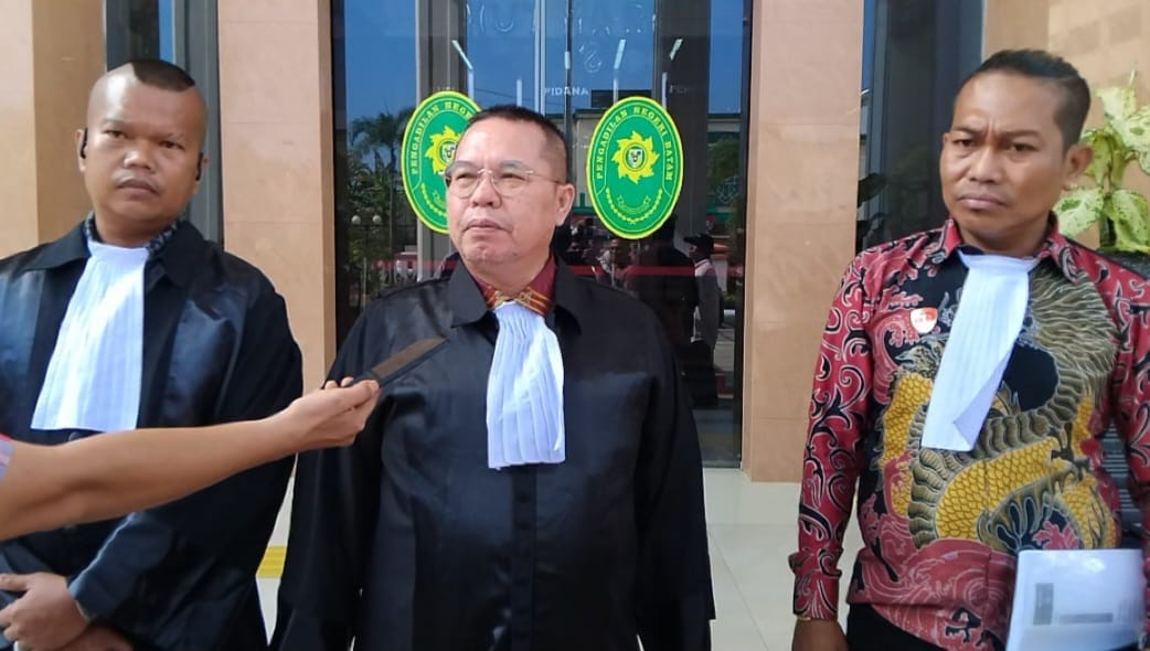 Hukum