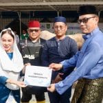 Li Claudia Serahkan Hewan Kurban Presiden Prabowo untuk Warga Batam