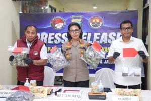 Polda Kepri dan Polres Jajaran Cegah Peredaran  928 Cartridge vlVape Mengandung Etomidate, Ekstasi dan Sabu