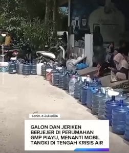 Tiga Hari Krisis Air di GMP Batam, Warga Antre Galon hingga Jeriken Menunggu Mobil Tangki