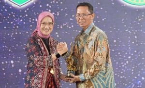 Kota Batam Raih Penghargaan Daerah Peduli Layanan Publik dan Keterbukaan Informasi
