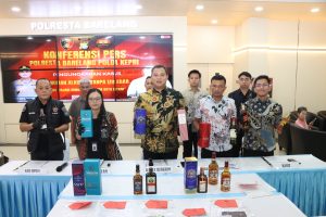 Polisi Bongkar Gudang Miras Tanpa Izin di Batam, Ribuan Botol Disita Siapa Big Bos di Balik Tersangka SS